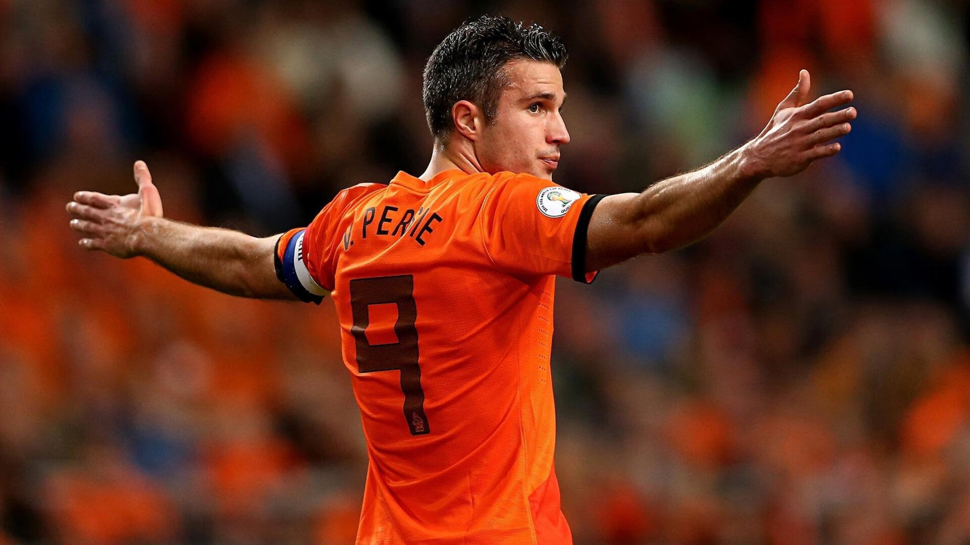 星空官网-中国足球联赛强化新闻发布会语言多样性管理，播报中国足球队